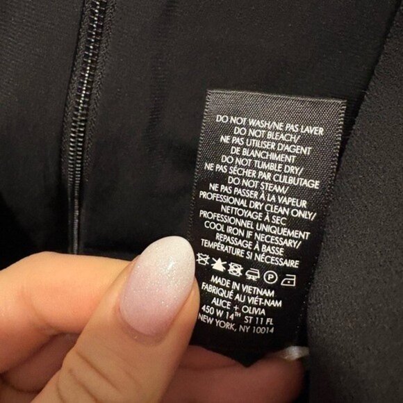 Alice + Olivia KYRIE TUXEDO SKORT ROMPER - Picture 11 of 13